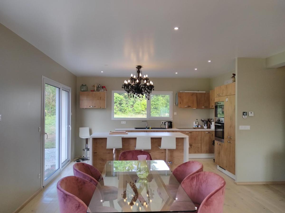 La Villa D A Cote Marigny, Lac De Chalain Mont-Sur-Monnet ภายนอก รูปภาพ